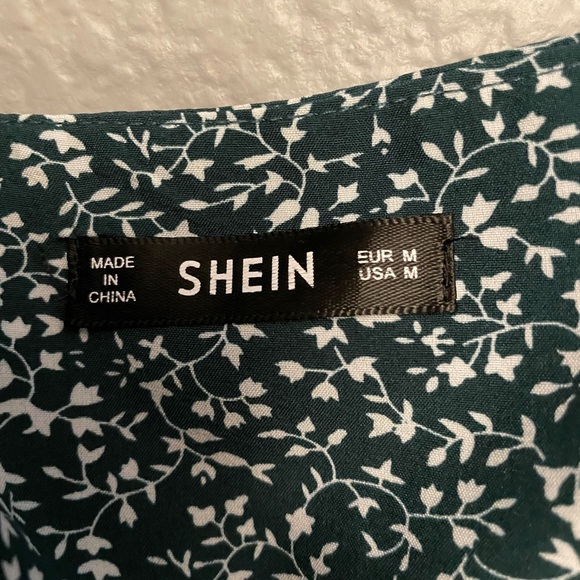 Shein top for women - Picture 2 of 3